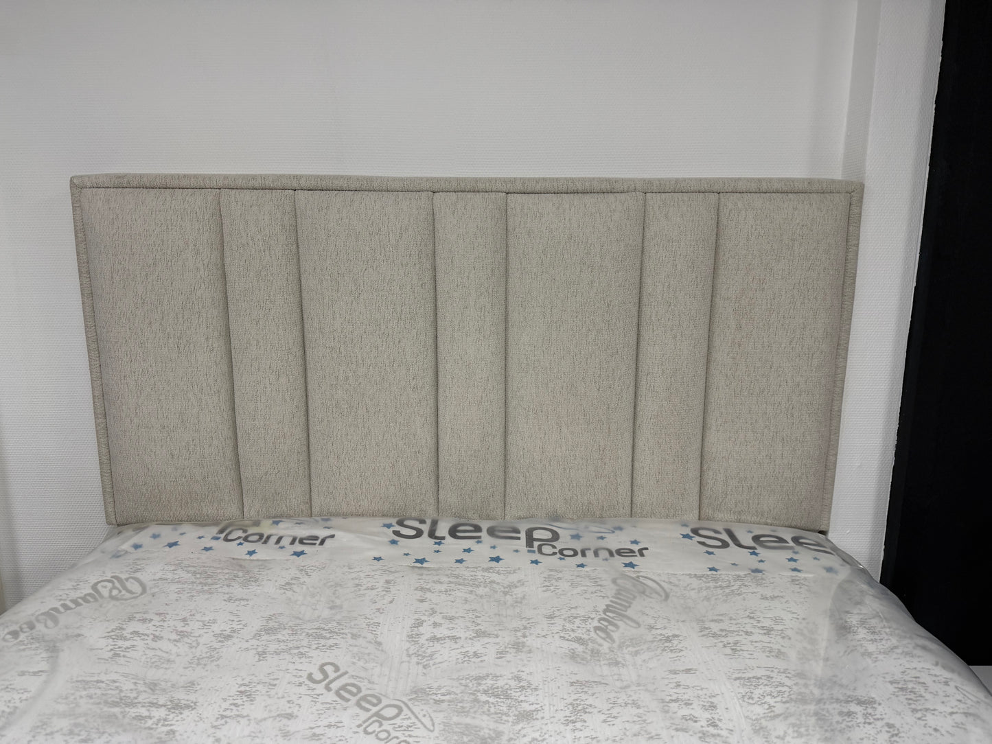 Sahin Boxspring met opbergruimte - Teddy ecru stof