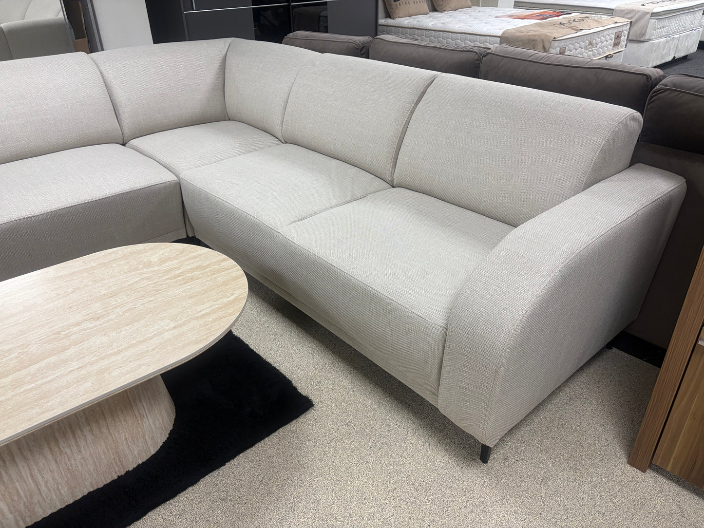 KAYA – Japandi Loungebank