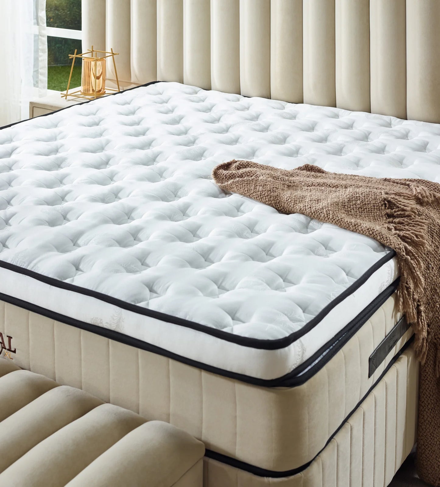 Royal XL Boxspring bed