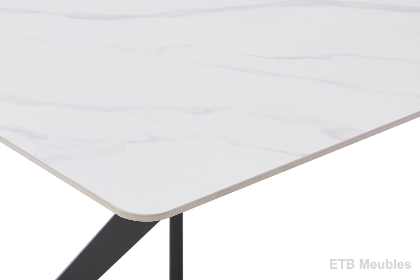 Eettafel met Keramisch Wit Blad en Kruispoot