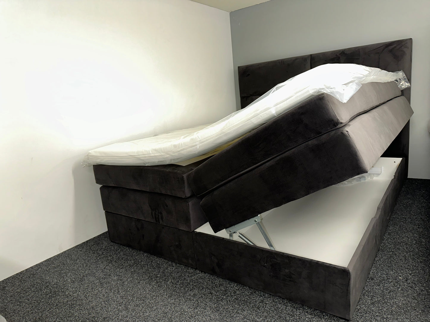 Manchester grey Boxspring bed