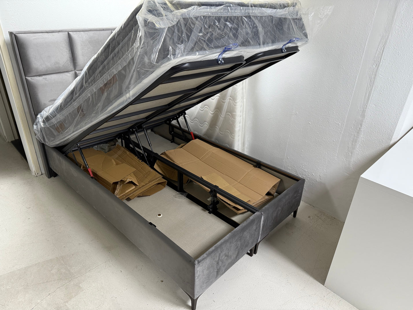 Inoya Boxspring opbergbed