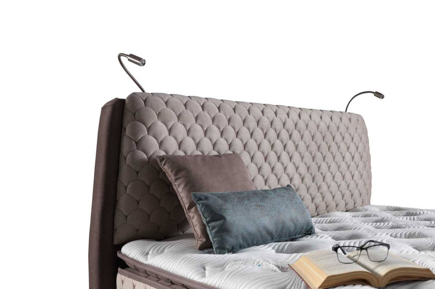 Bambi Borjen Boxspring bed