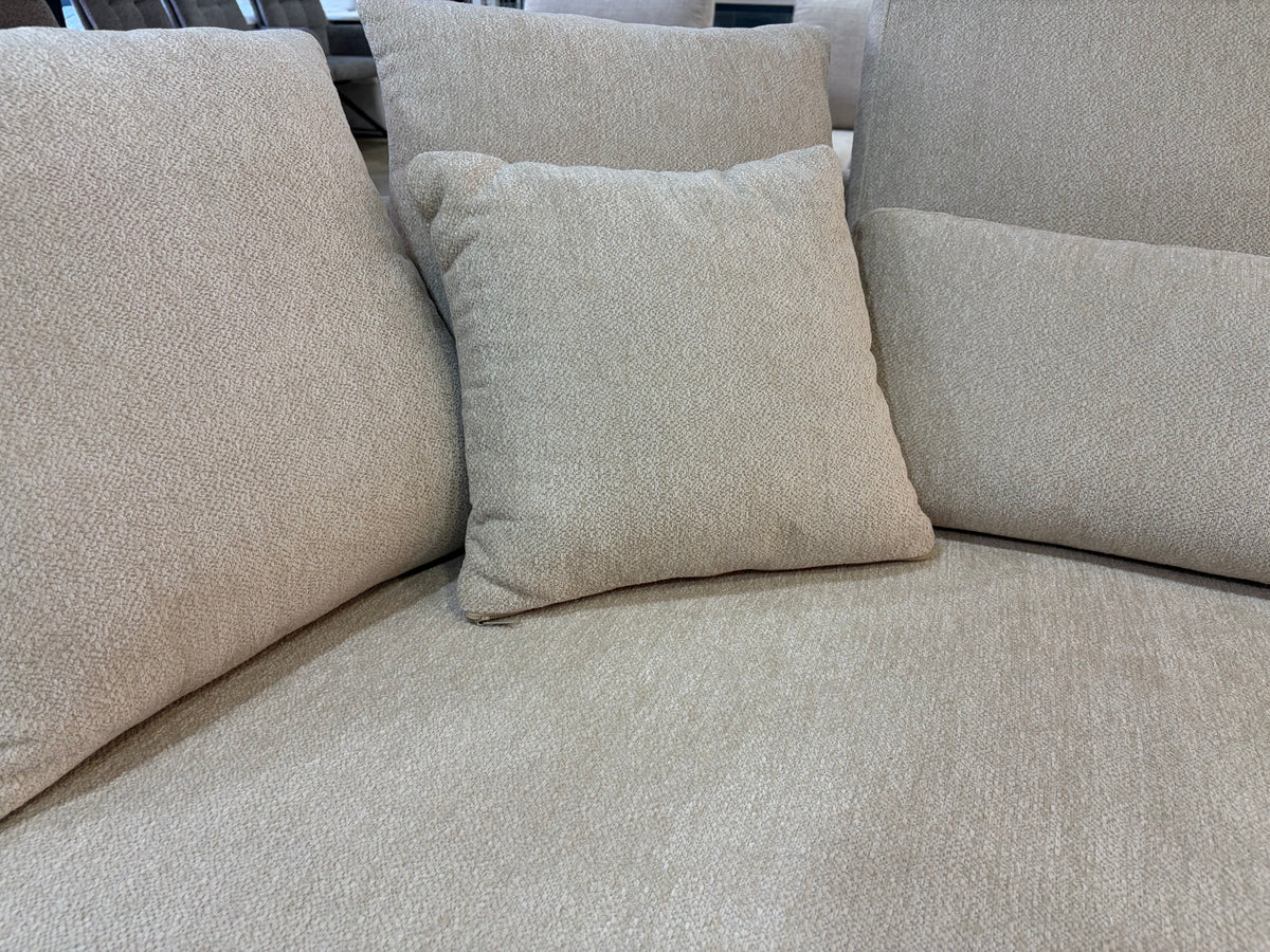 MONA U-Bank – Japandi Design