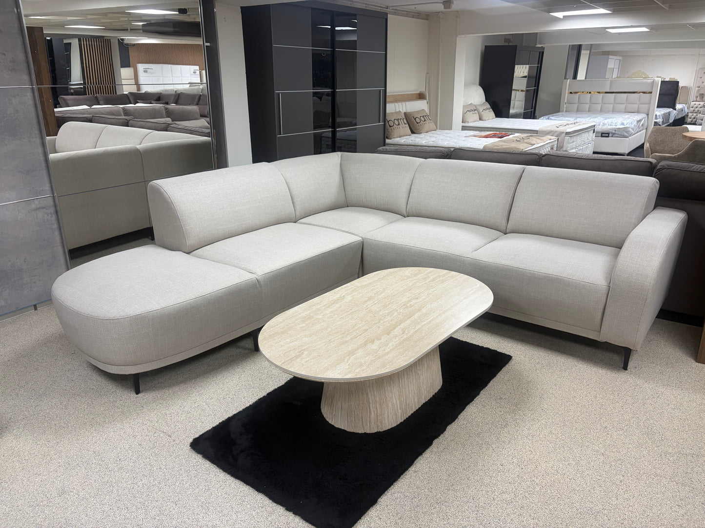 KAYA – Japandi Loungebank