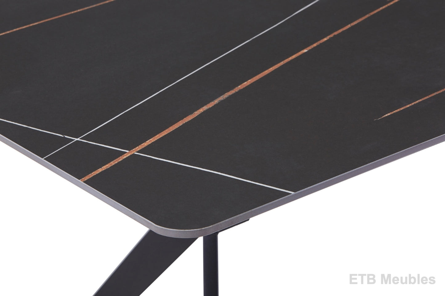 Eettafel met Keramisch Zwart Blad en Kruispoot